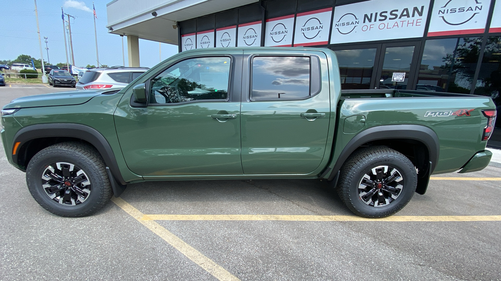 2024 Nissan Frontier PRO-4X 10