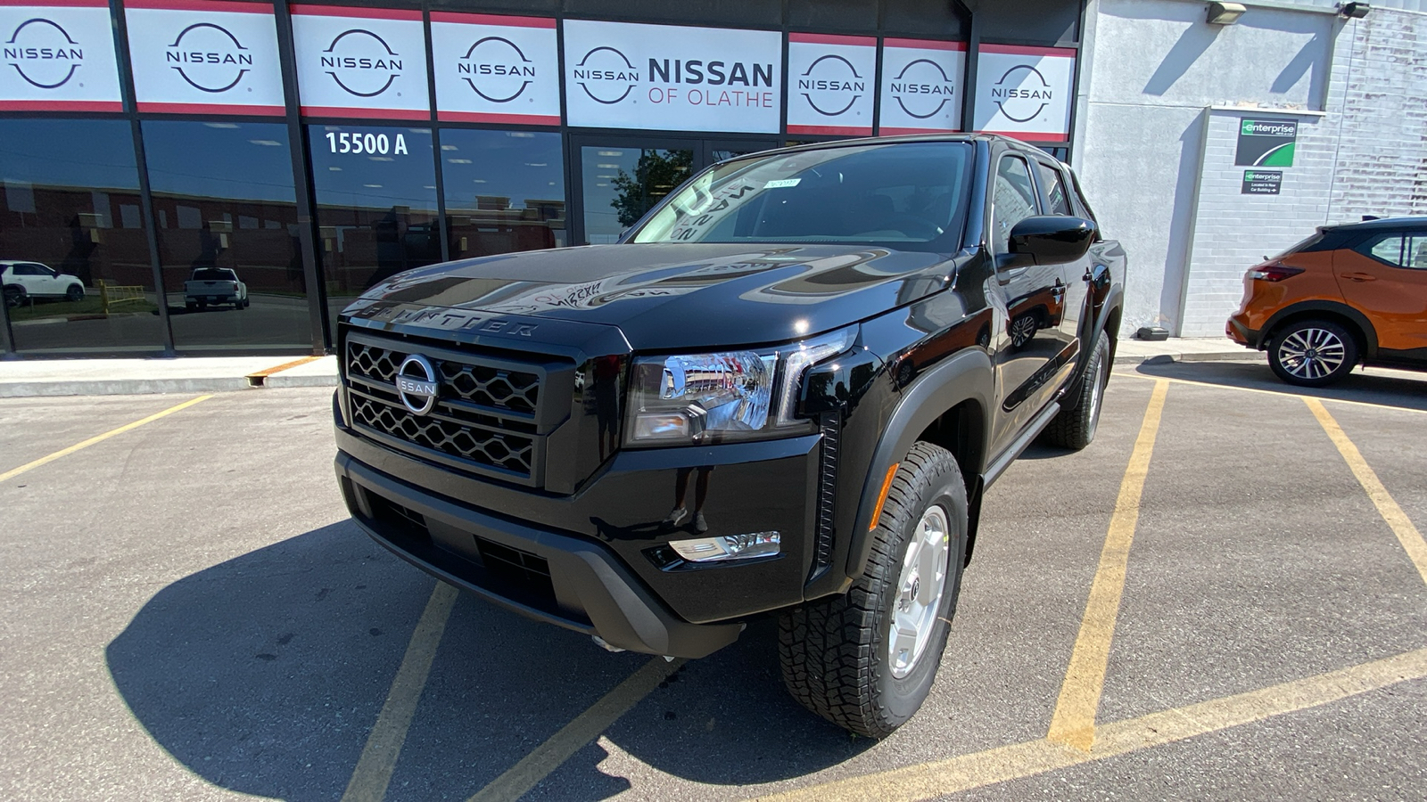 2024 Nissan Frontier SV 1