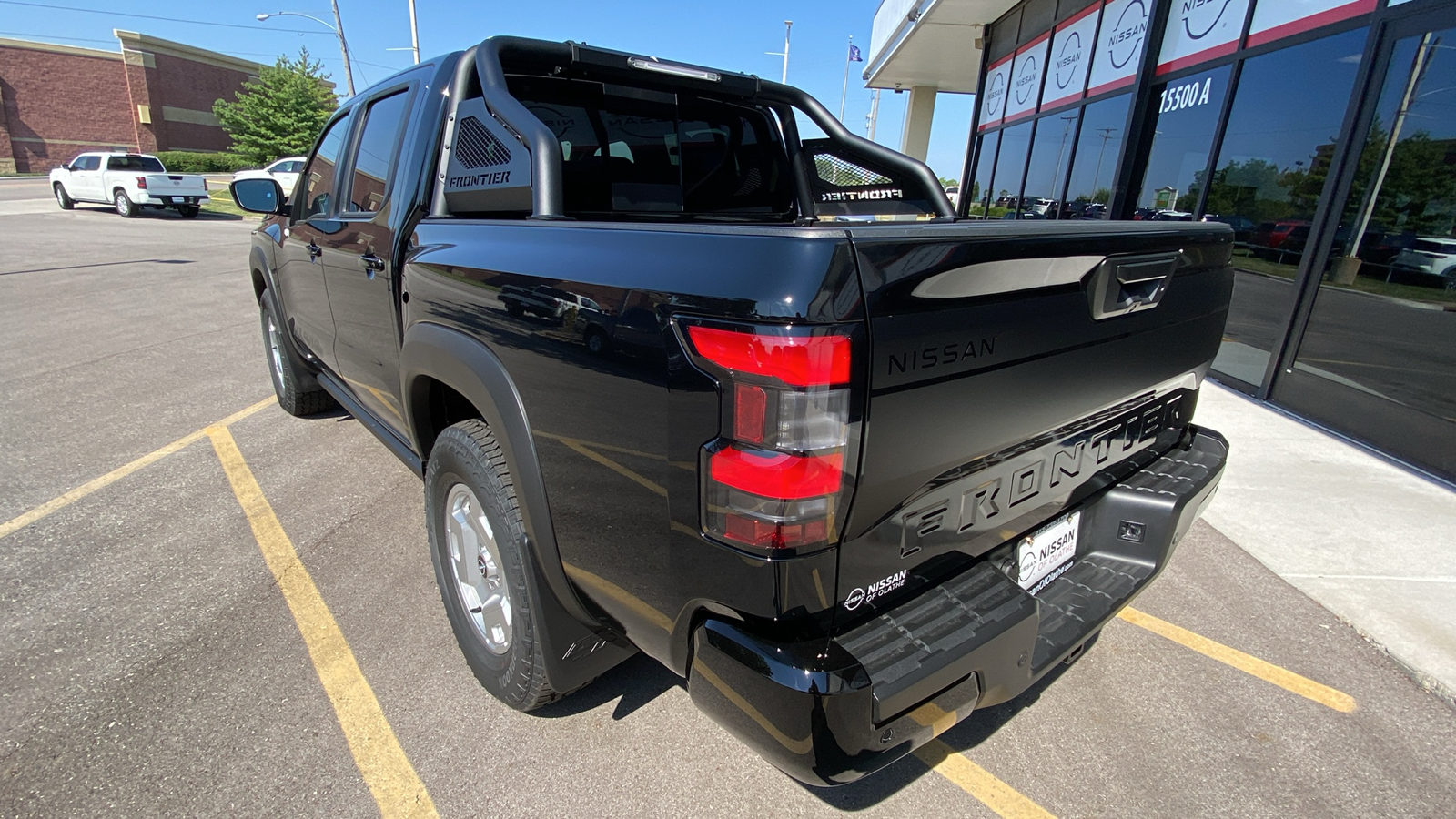 2024 Nissan Frontier SV 8