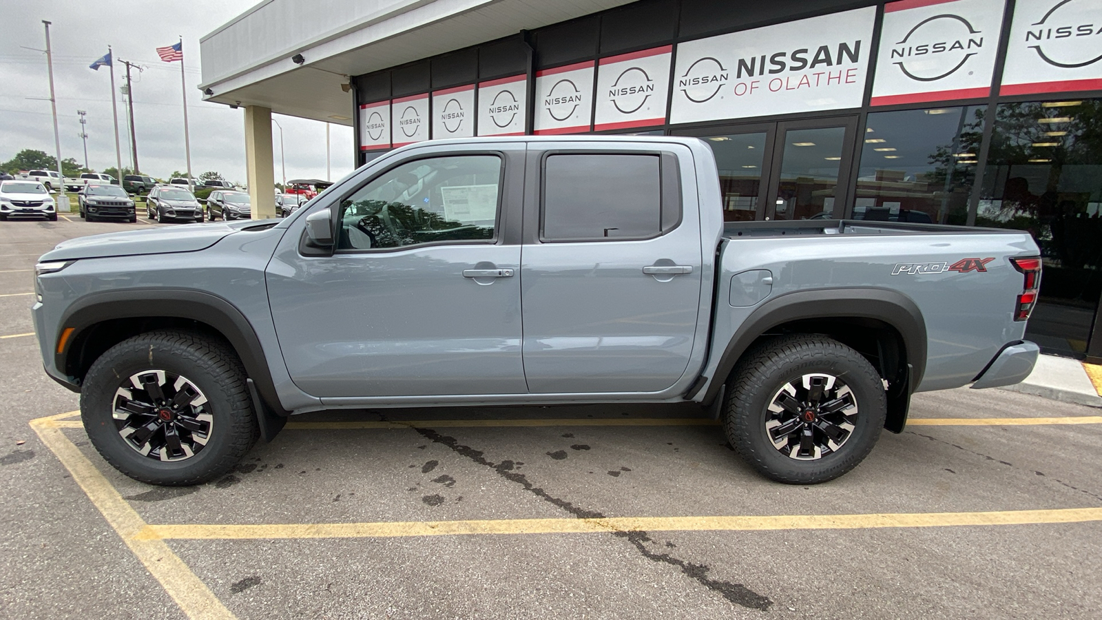 2024 Nissan Frontier PRO-4X 11