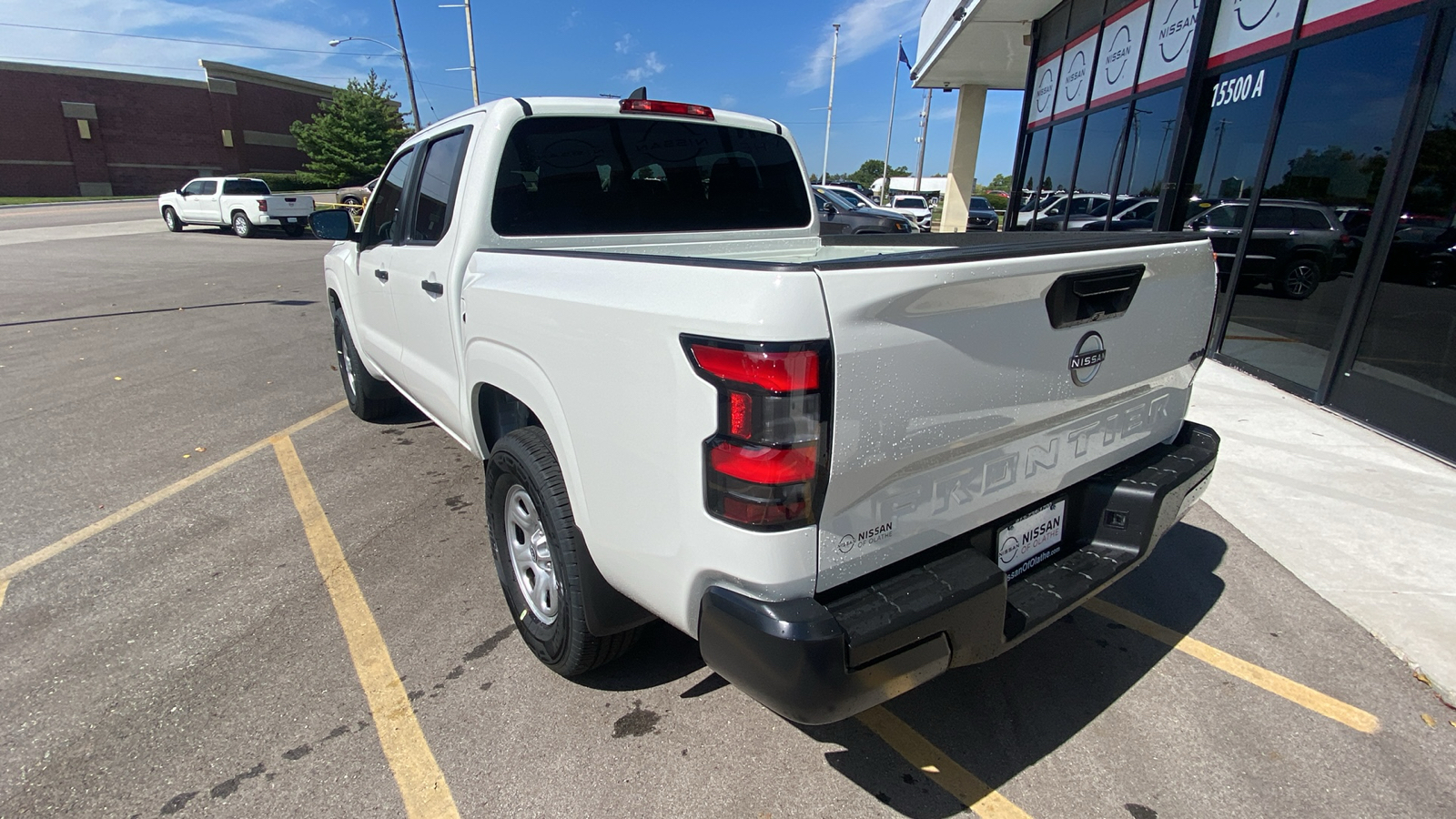 2024 Nissan Frontier S 9