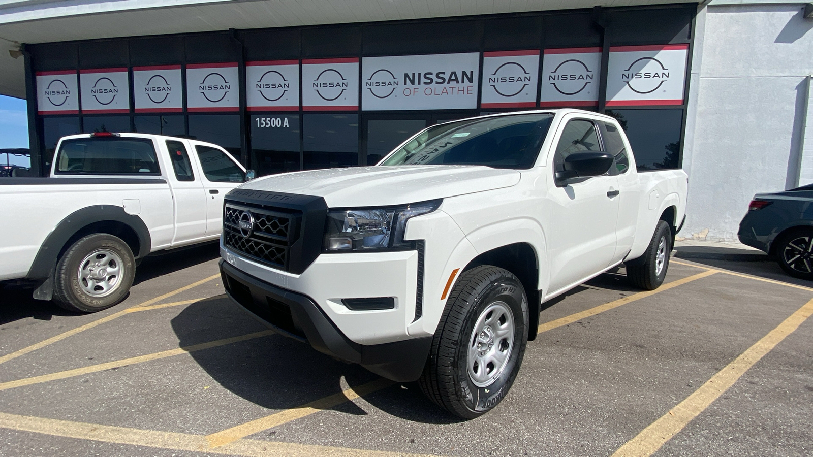 2024 Nissan Frontier S 2