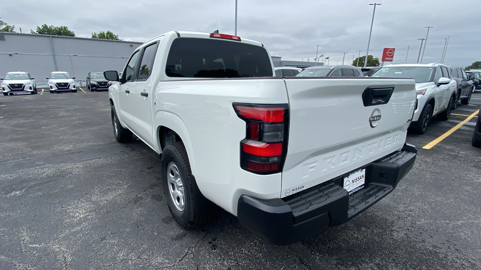 2024 Nissan Frontier S 8