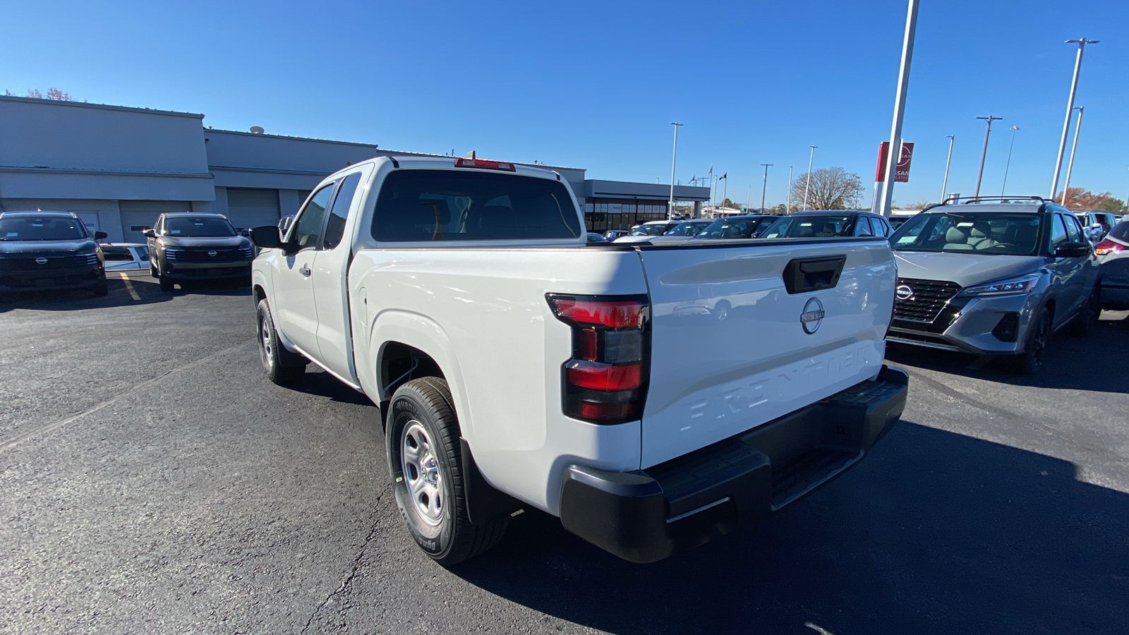 2024 Nissan Frontier S 7