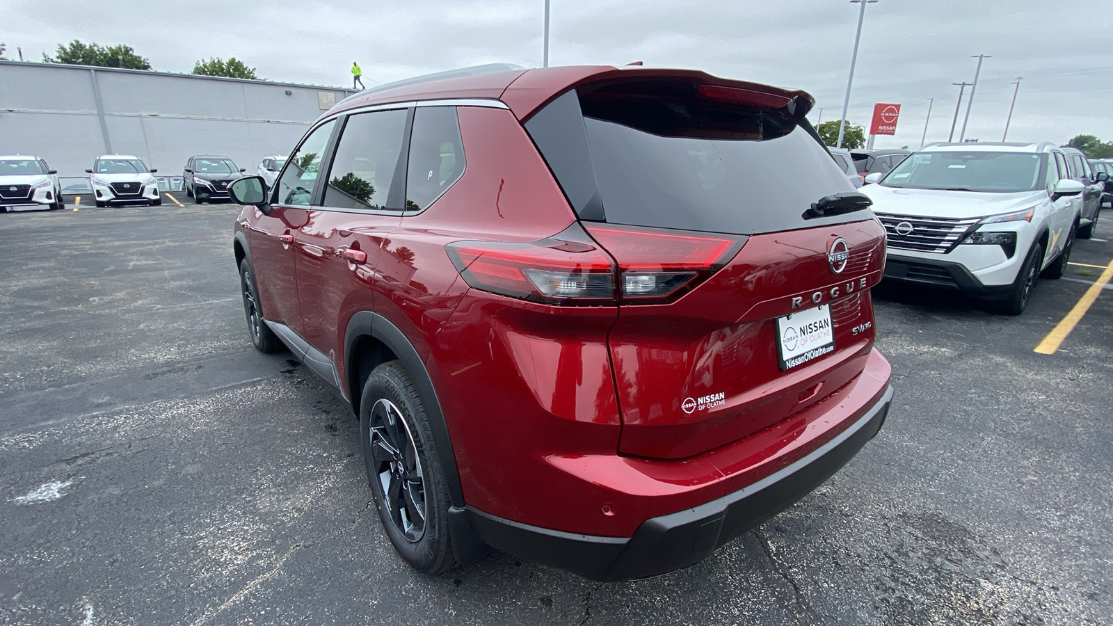 2024 Nissan Rogue SV 8