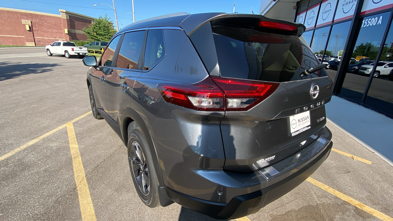 2024 Nissan Rogue SV 9