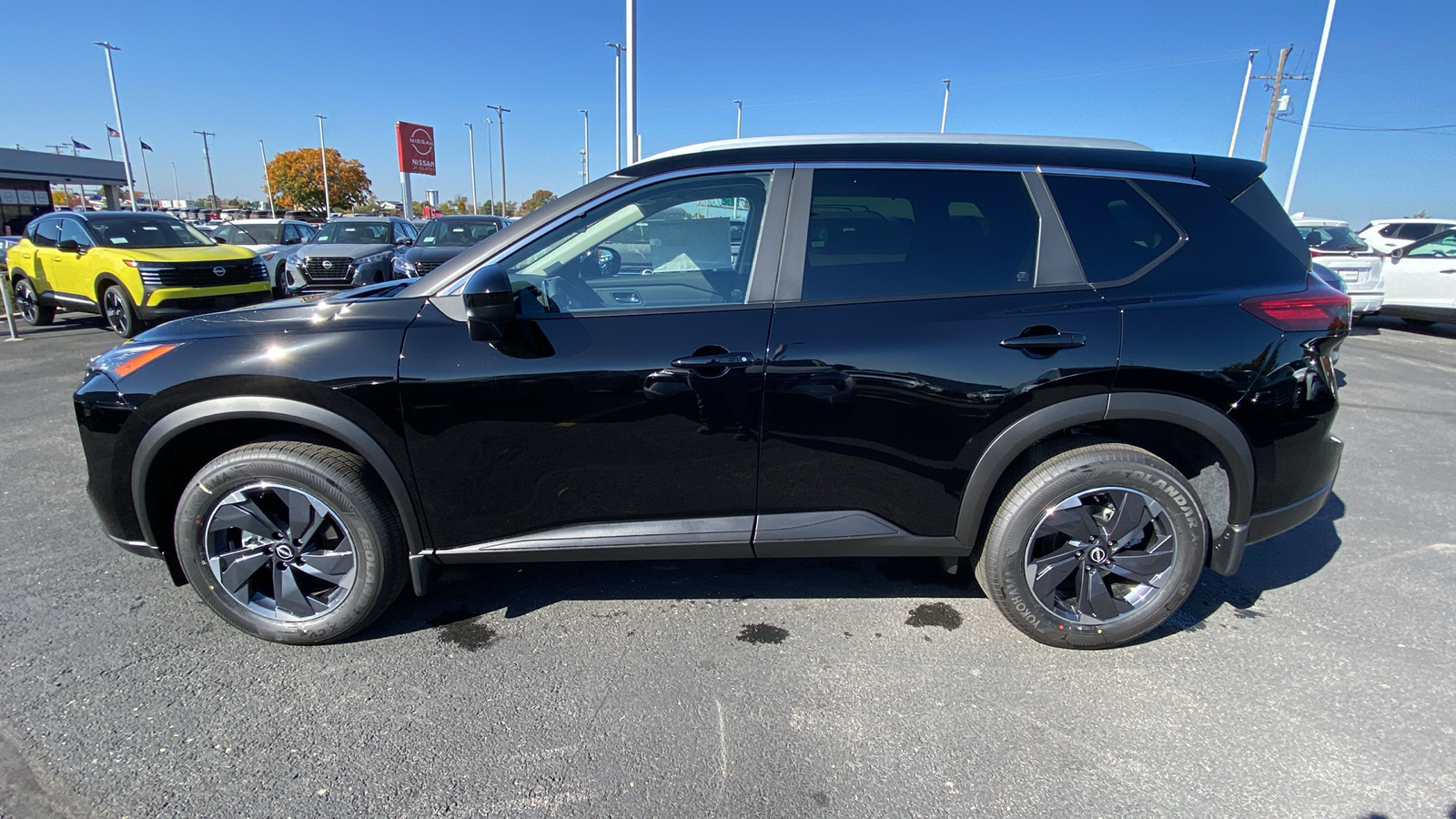 2024 Nissan Rogue SV 8