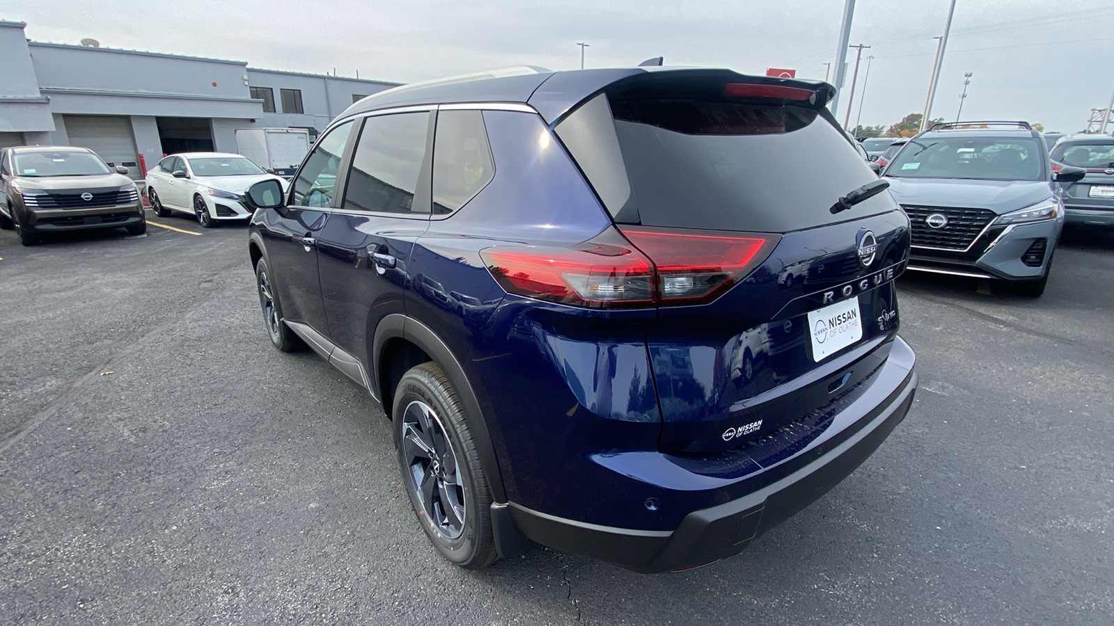 2024 Nissan Rogue SV 7