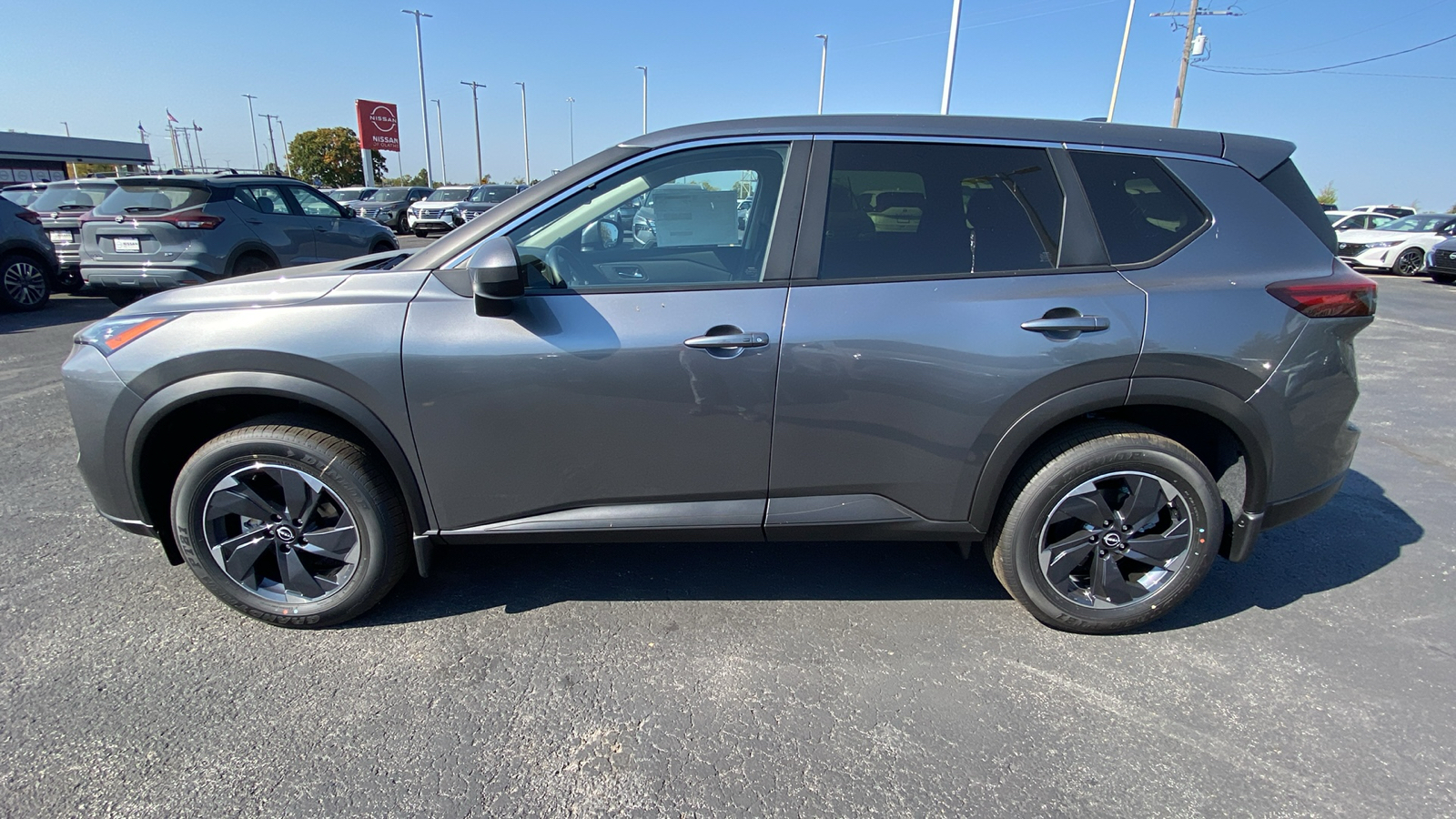 2024 Nissan Rogue SV 8