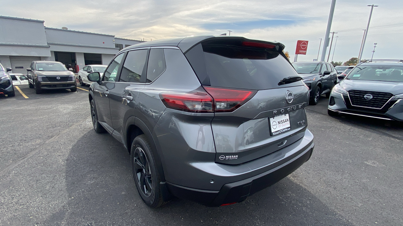 2024 Nissan Rogue SV 7