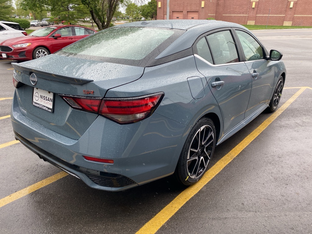 2024 Nissan Sentra SR 9