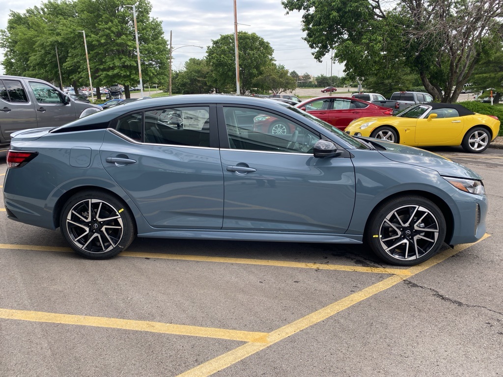 2024 Nissan Sentra SR 8