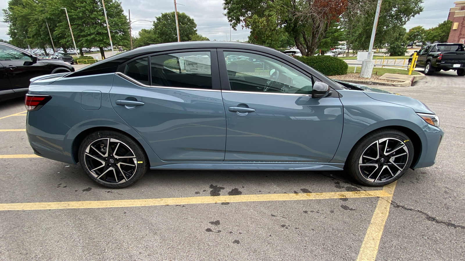 2024 Nissan Sentra SR 5