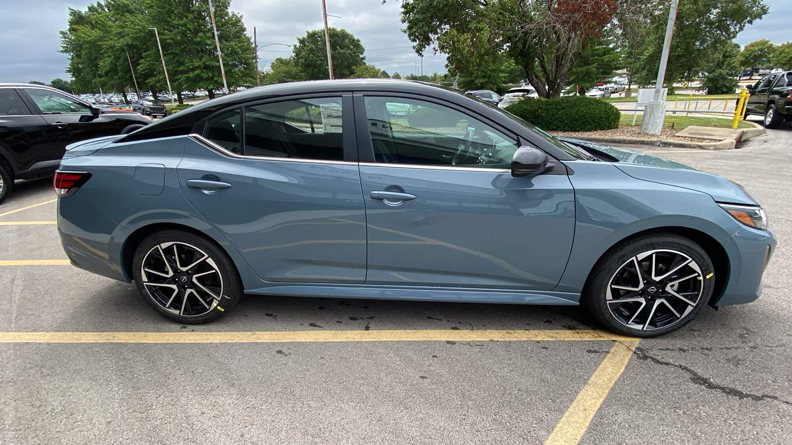 2024 Nissan Sentra SR 5