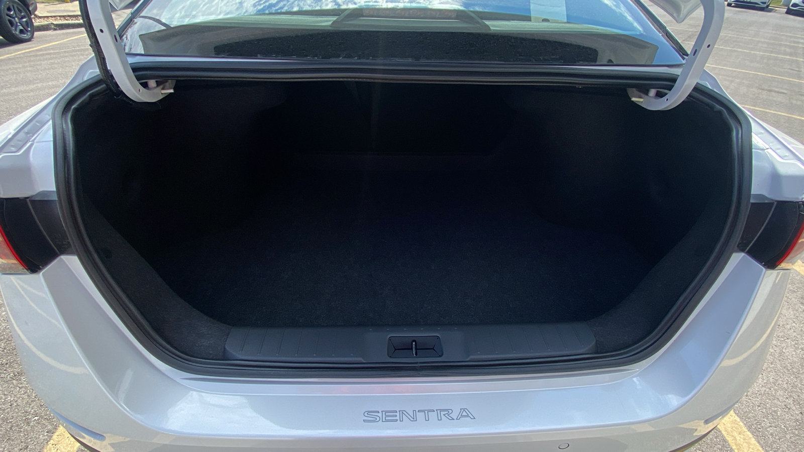 2024 Nissan Sentra SR 39