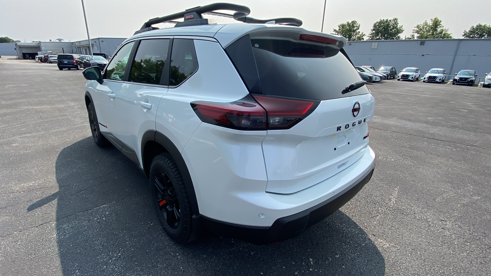 2025 Nissan Rogue SV 8