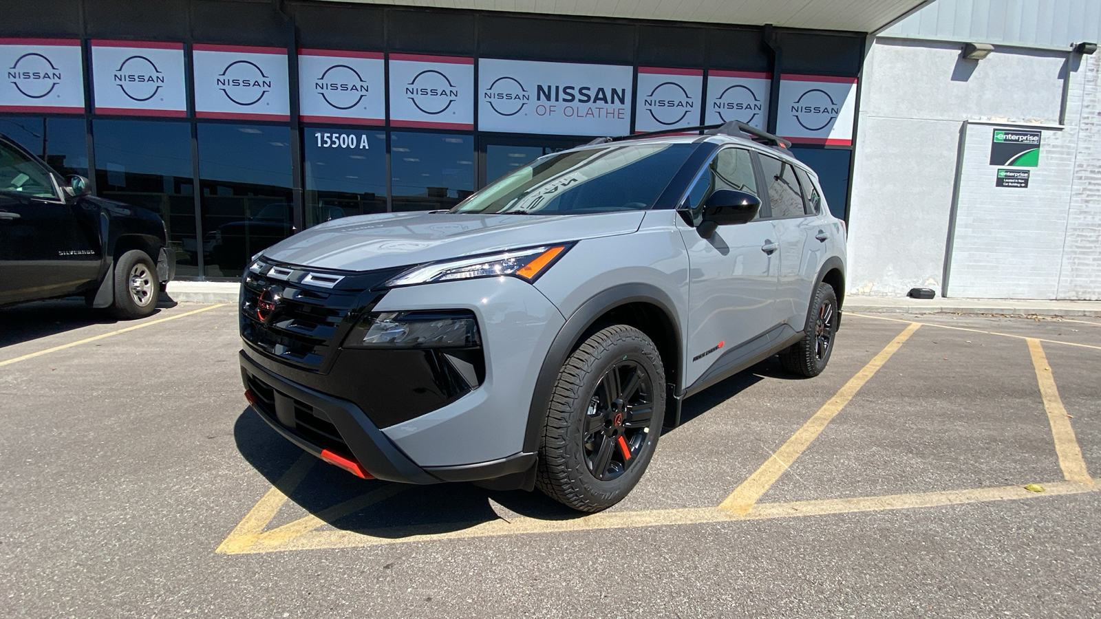 2025 Nissan Rogue SV 2