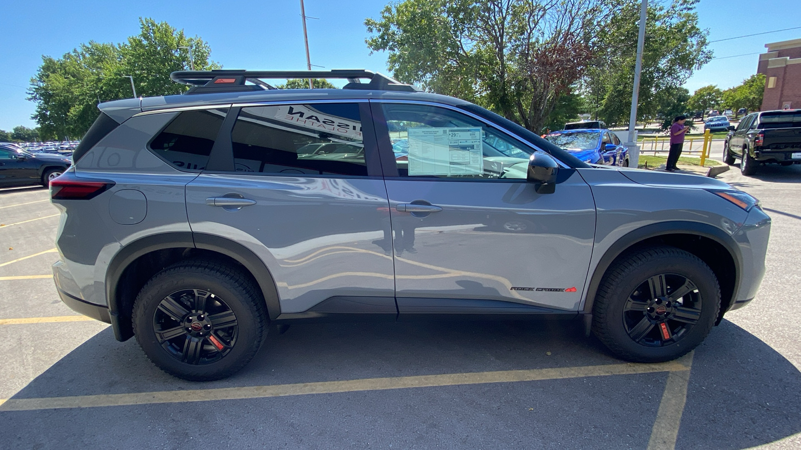 2025 Nissan Rogue SV 5