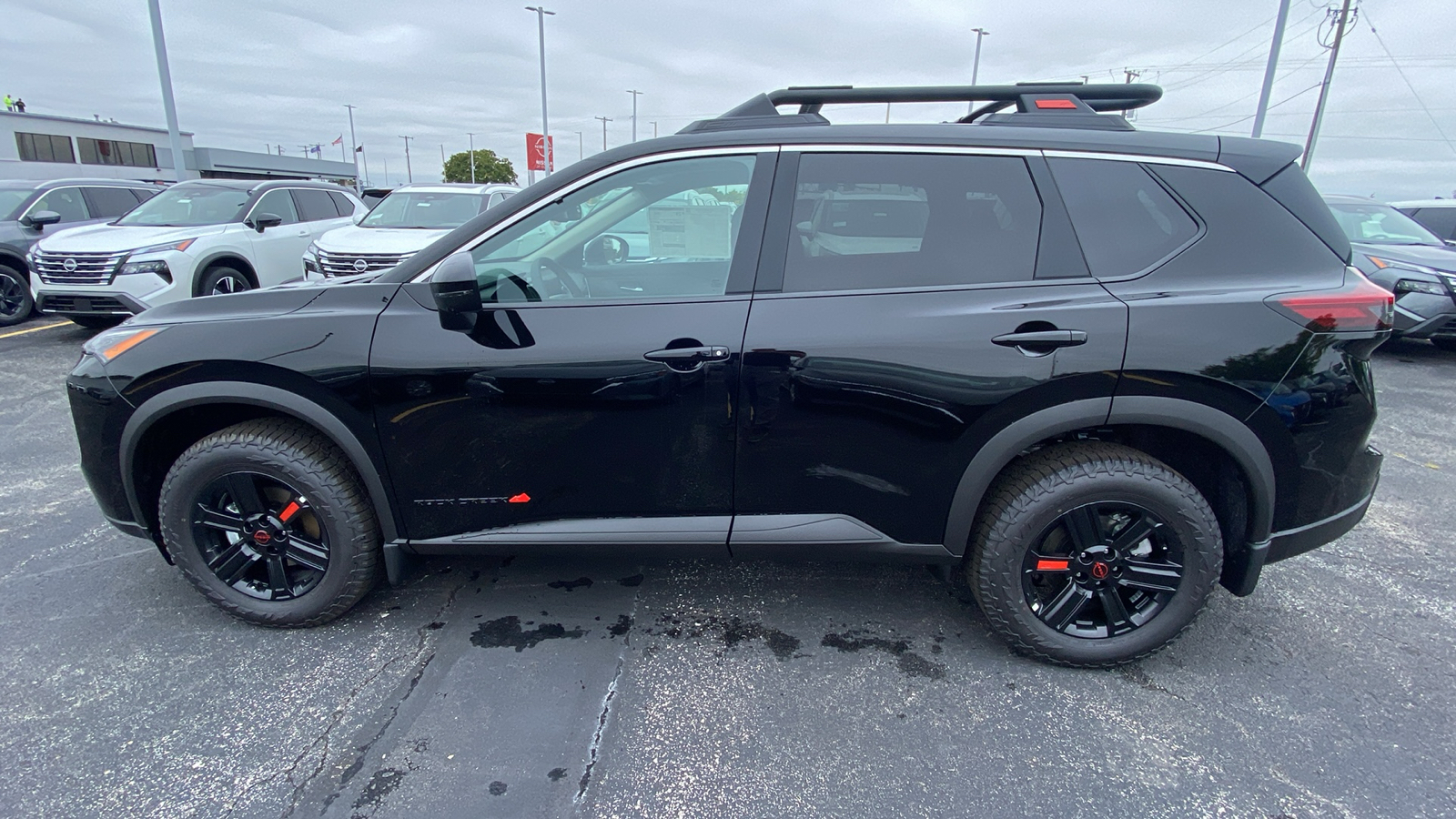 2025 Nissan Rogue SV 9