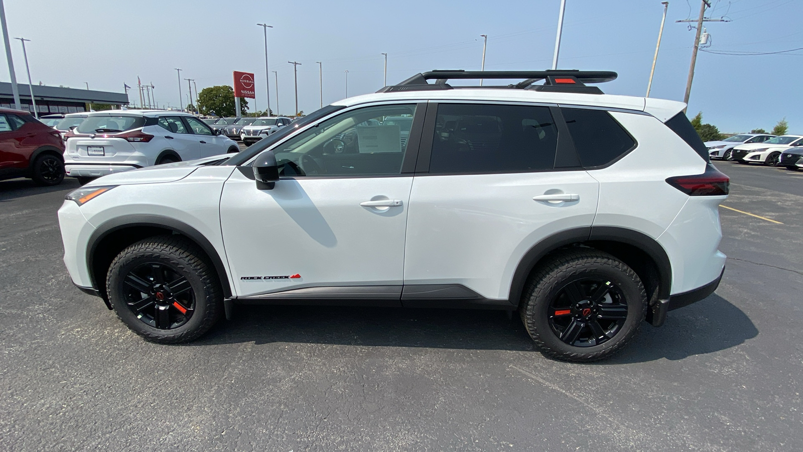 2025 Nissan Rogue SV 9