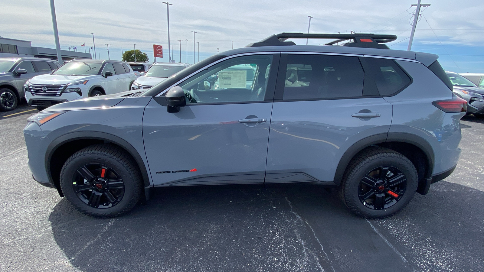 2025 Nissan Rogue SV 9