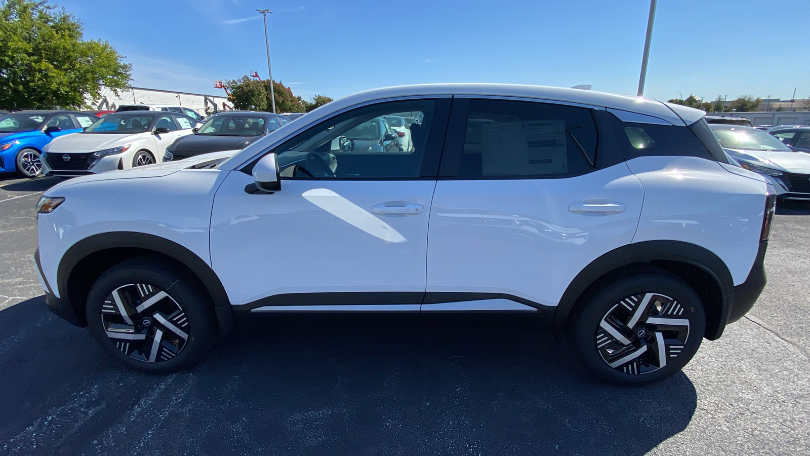 2025 Nissan Kicks SV 8