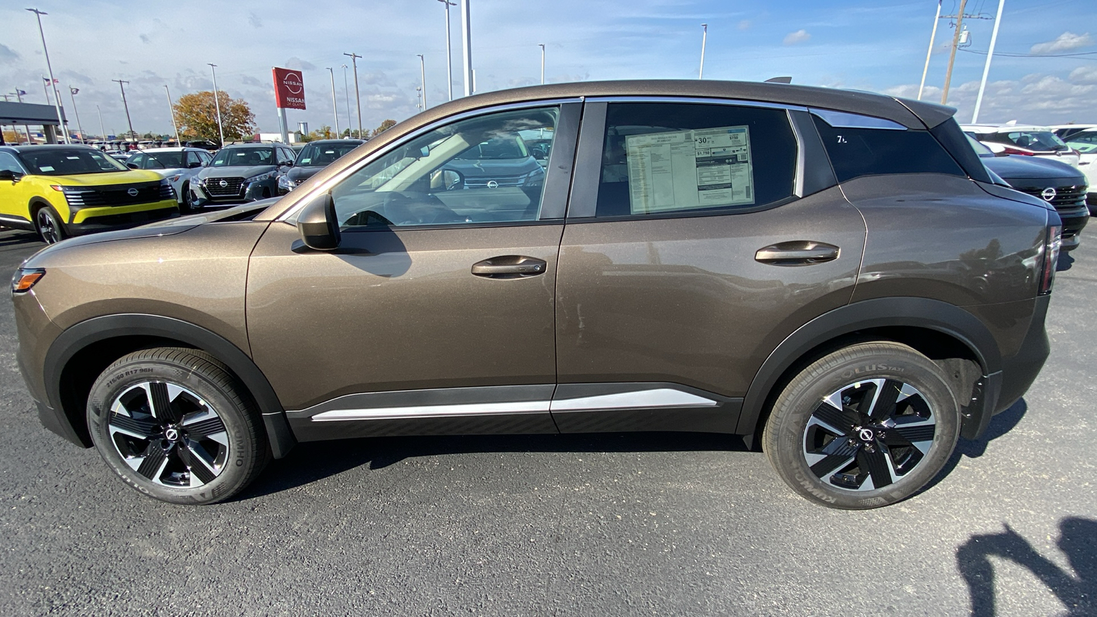 2025 Nissan Kicks SV 8