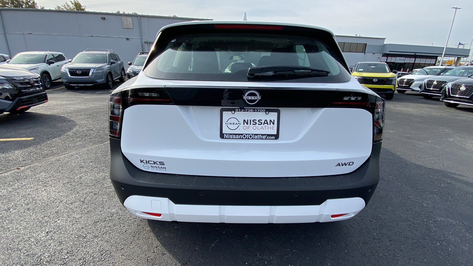 2025 Nissan Kicks S 6