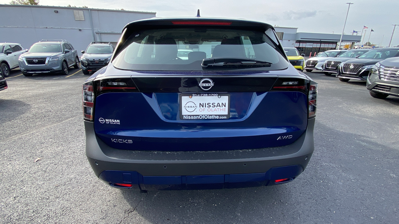 2025 Nissan Kicks S 6