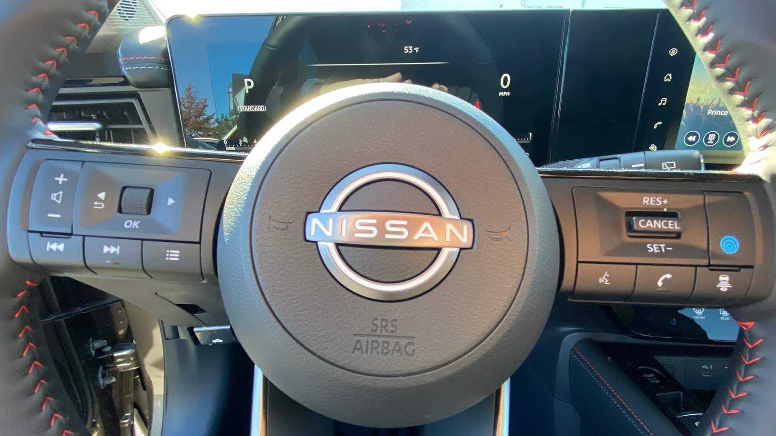 2025 Nissan Kicks SR 13