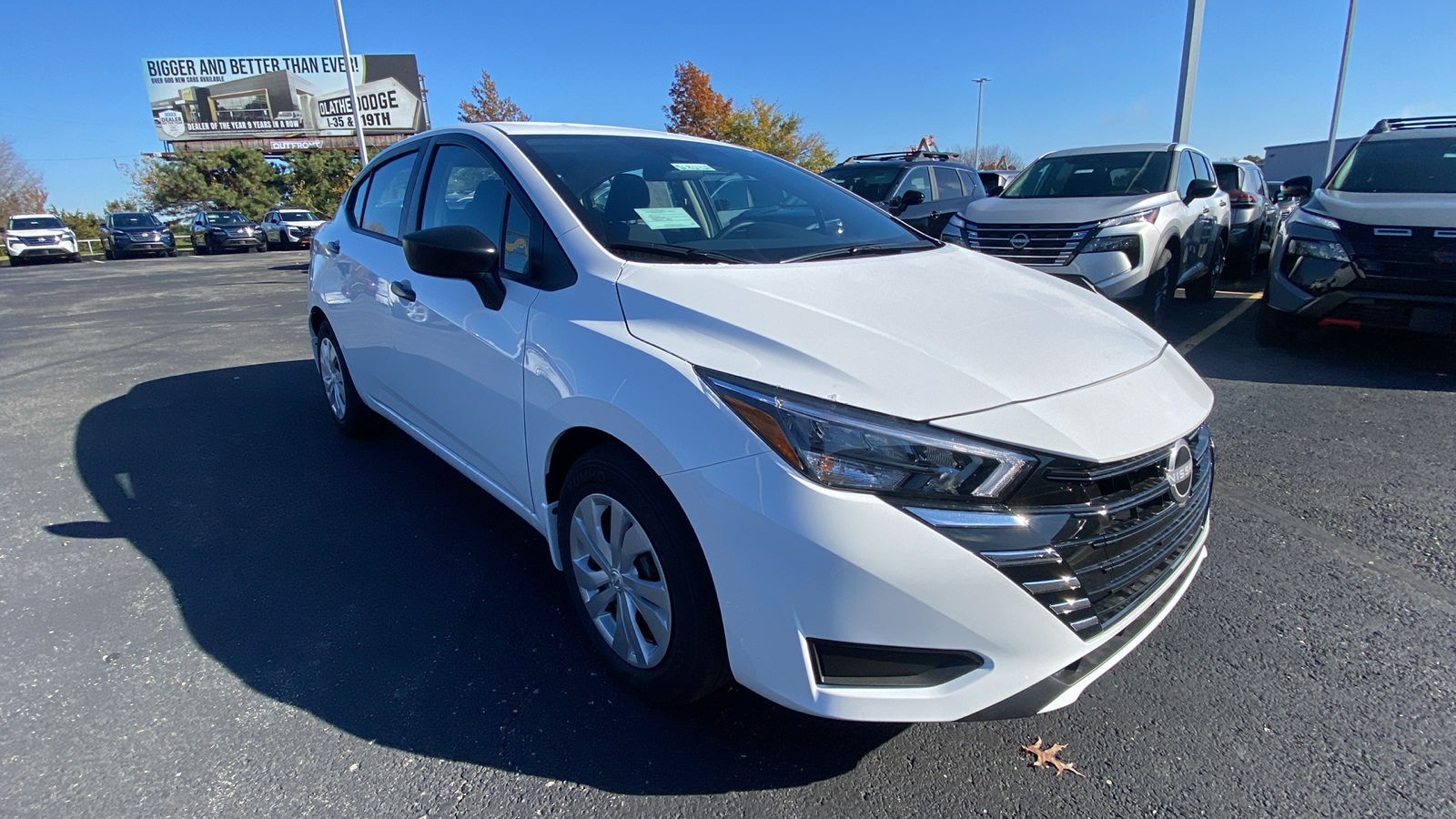 2025 Nissan Versa 1.6 S 3