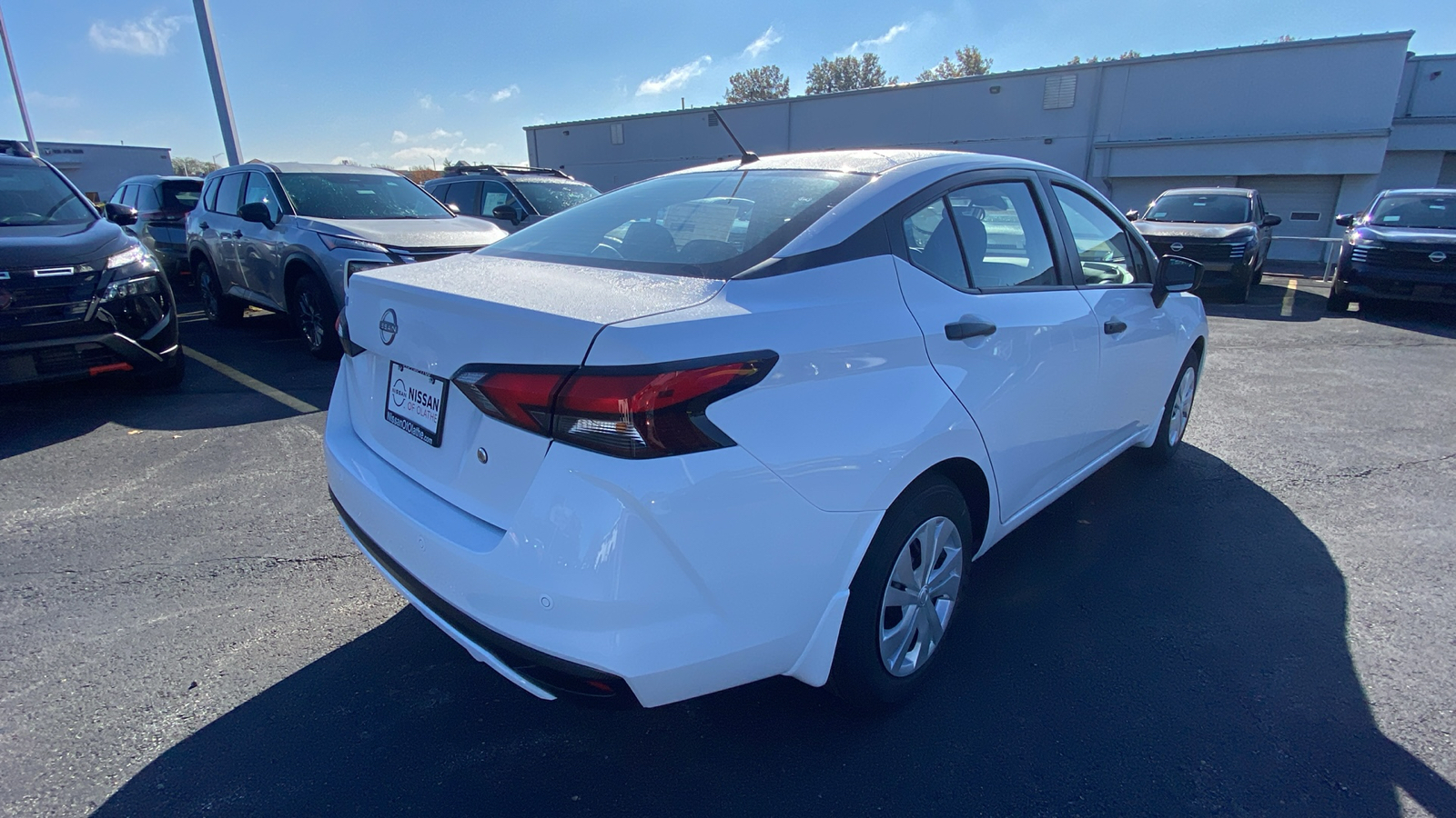 2025 Nissan Versa 1.6 S 5