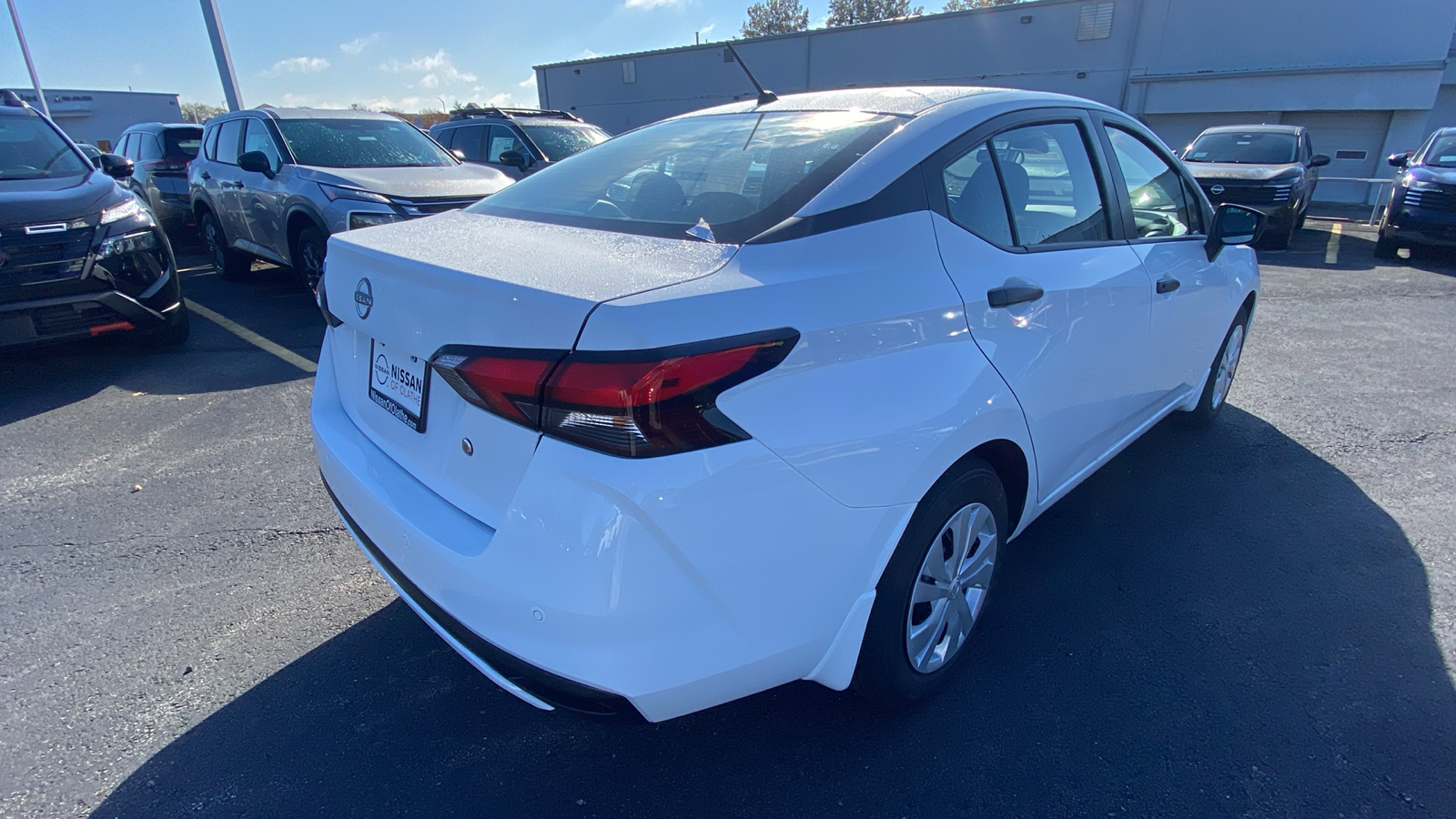 2025 Nissan Versa 1.6 S 5