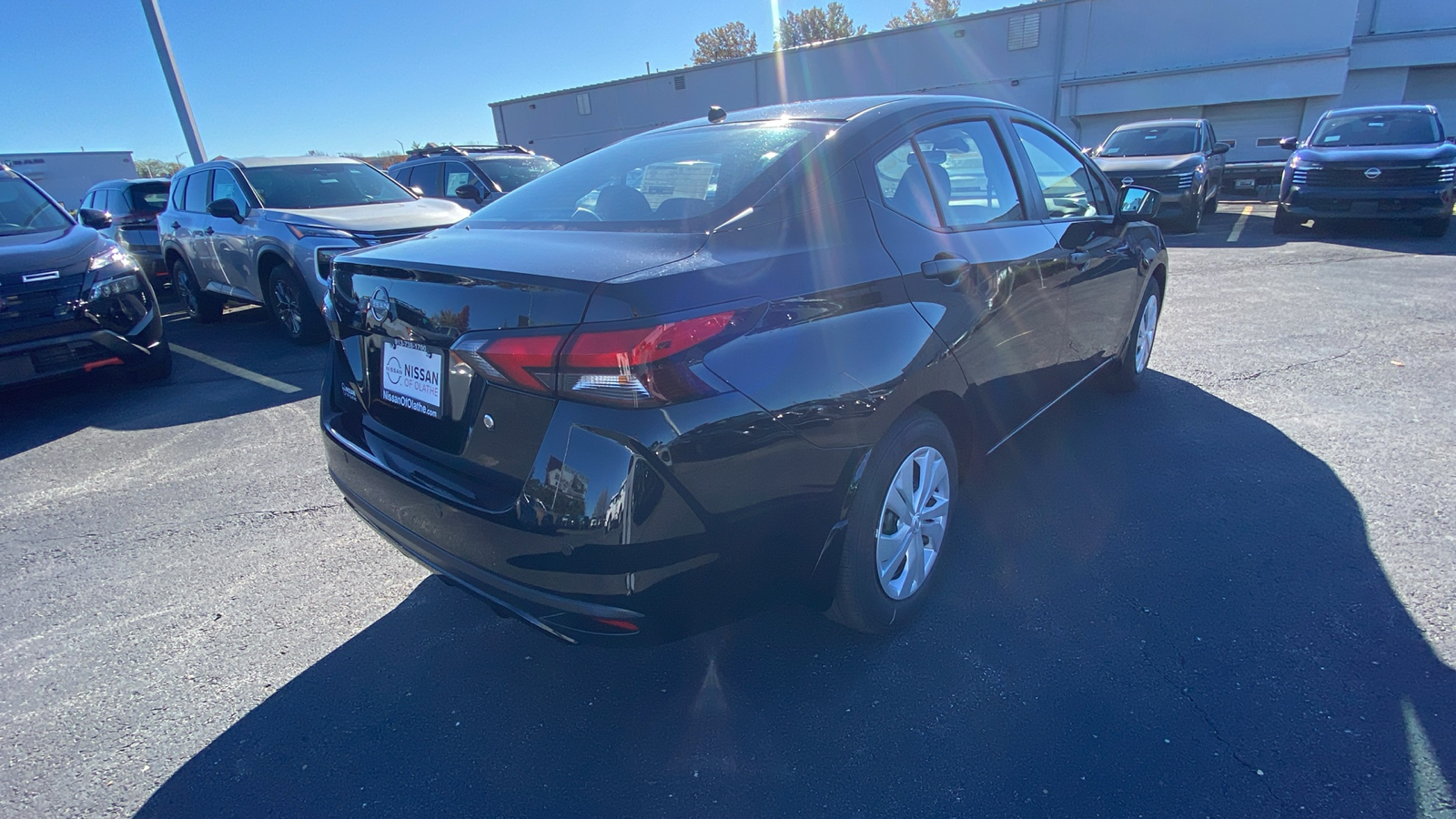 2025 Nissan Versa 1.6 S 5