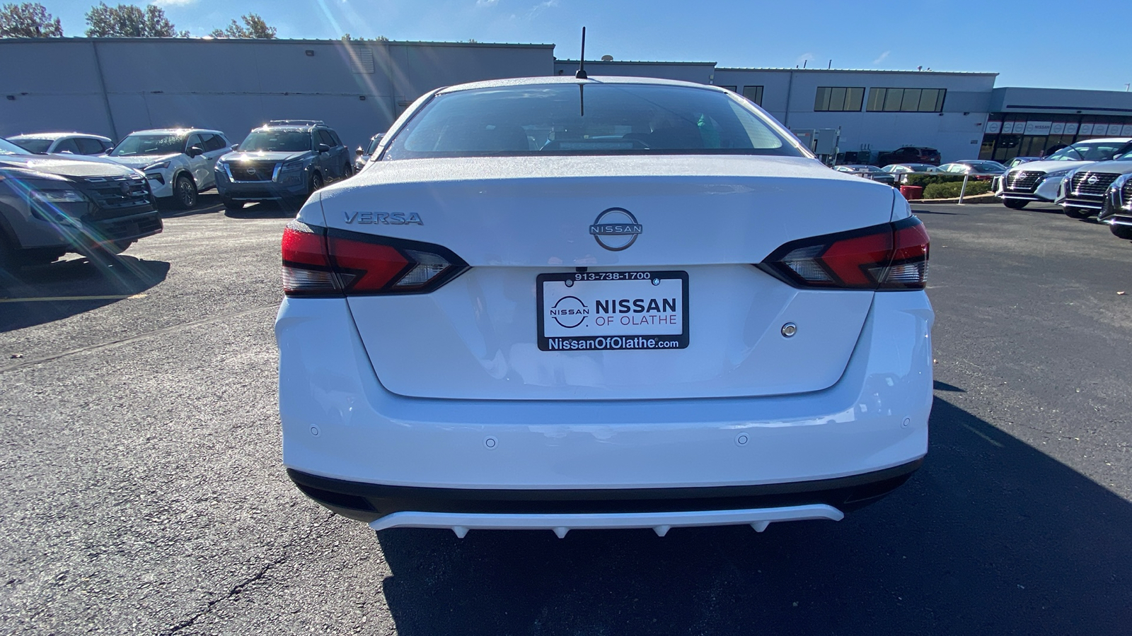 2025 Nissan Versa 1.6 S 6