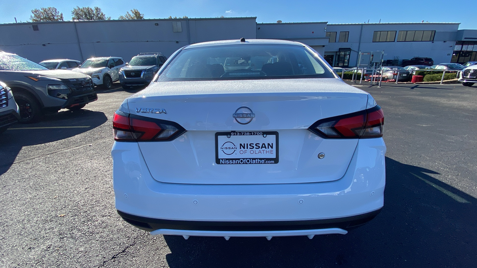 2025 Nissan Versa 1.6 S 6