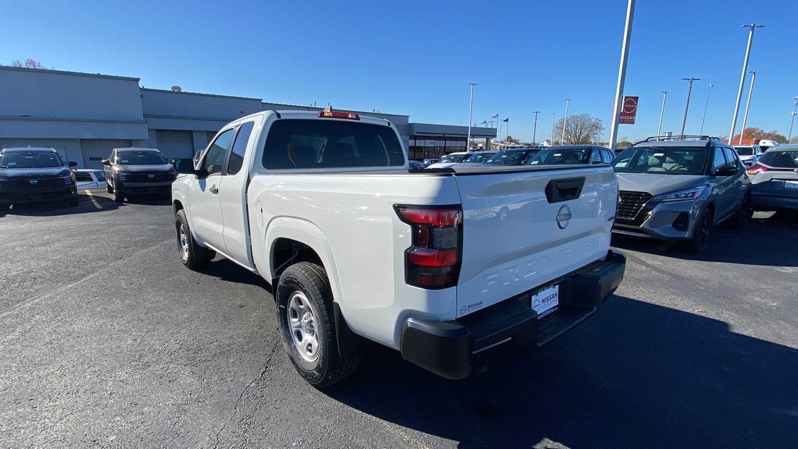 2025 Nissan Frontier S 7