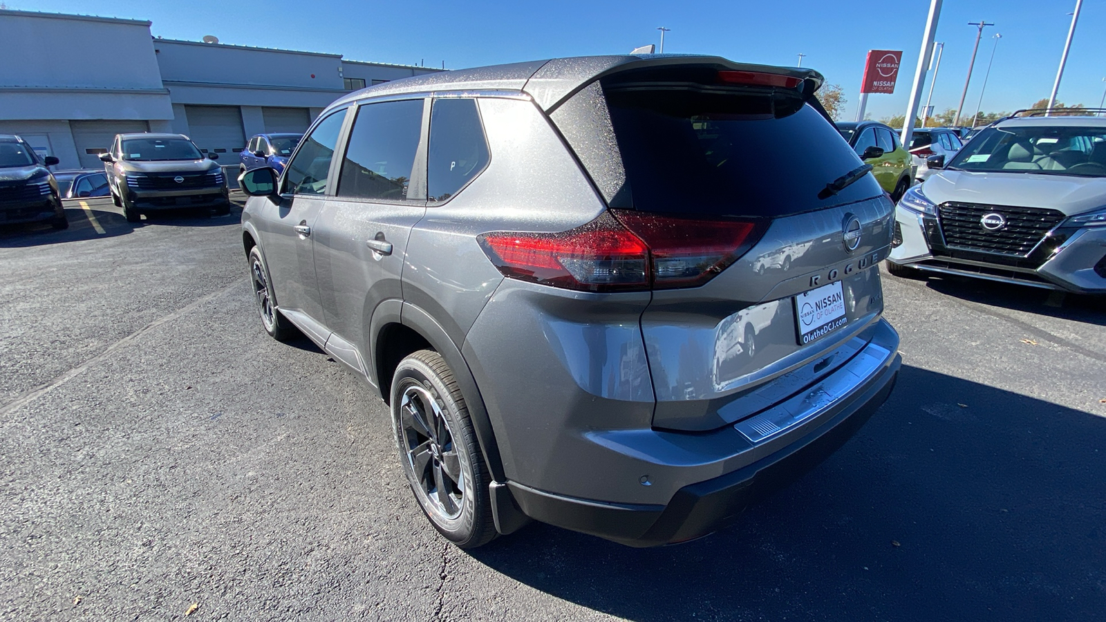 2025 Nissan Rogue SV 7