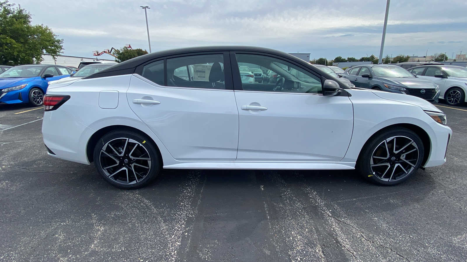 2025 Nissan Sentra SR 4