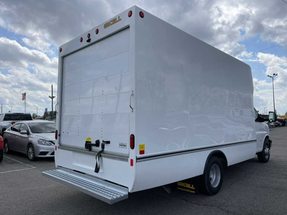 2023 Chevrolet Express 3500 15 UNICELL AEROCELL BOX 8