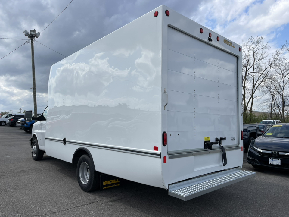 2023 Chevrolet Express 3500 15 UNICELL AEROCELL BOX 10