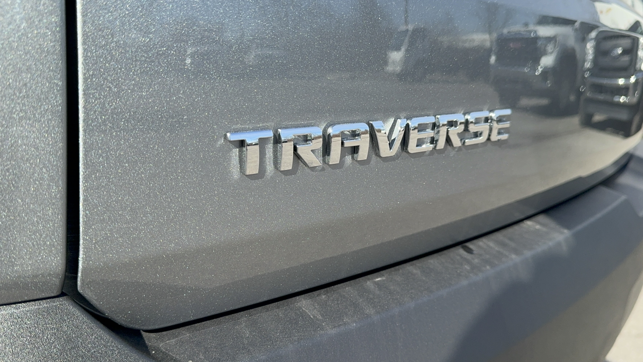 2023 Chevrolet Traverse  9