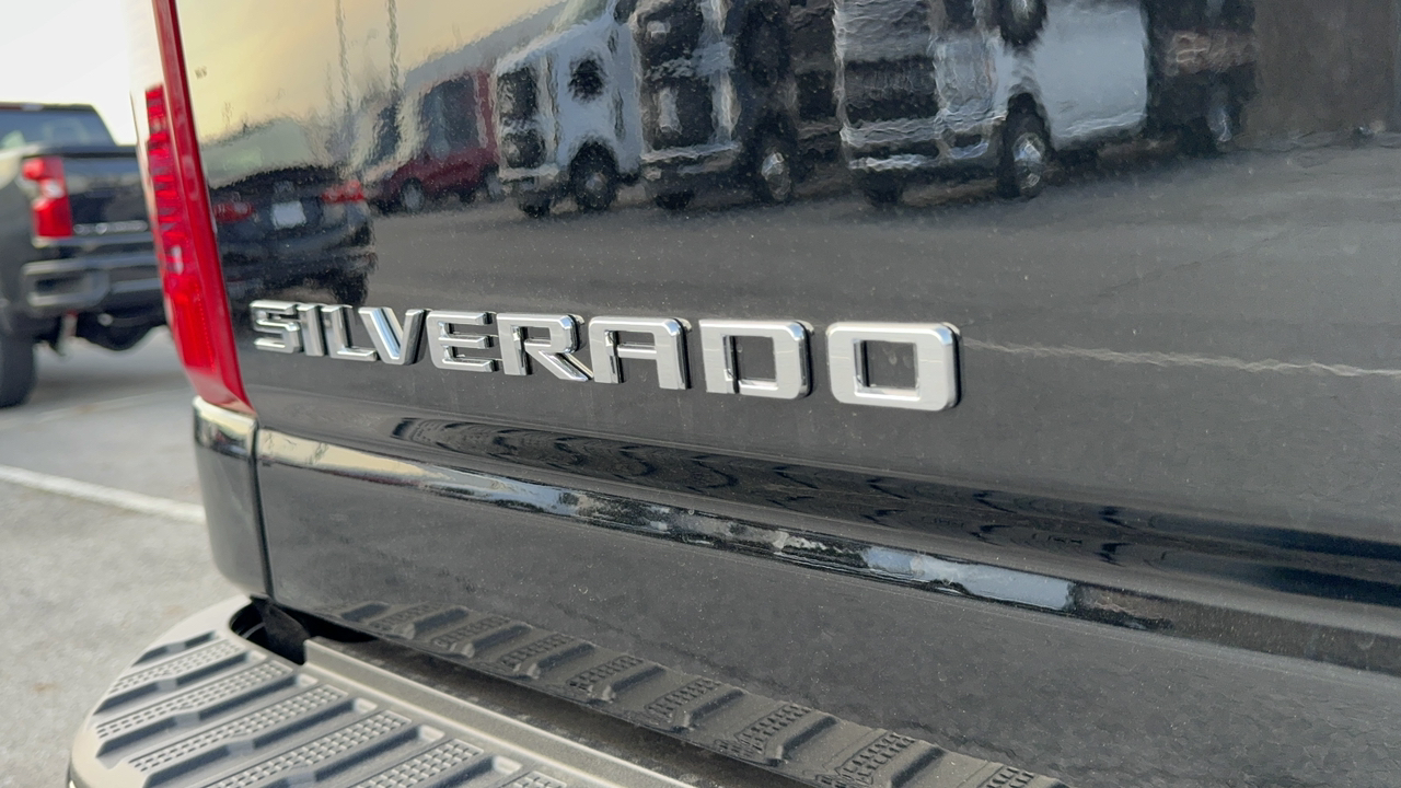 2024 Chevrolet Silverado 2500HD Custom 8