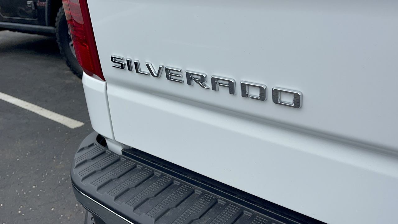 2024 Chevrolet Silverado 1500 WT 11