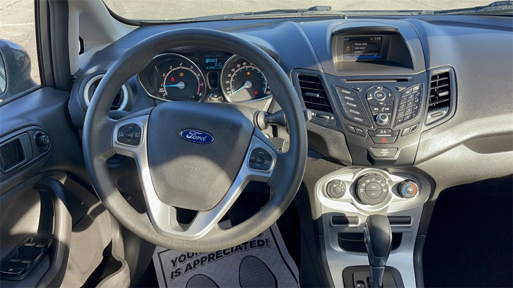 2019 Ford Fiesta SE 13