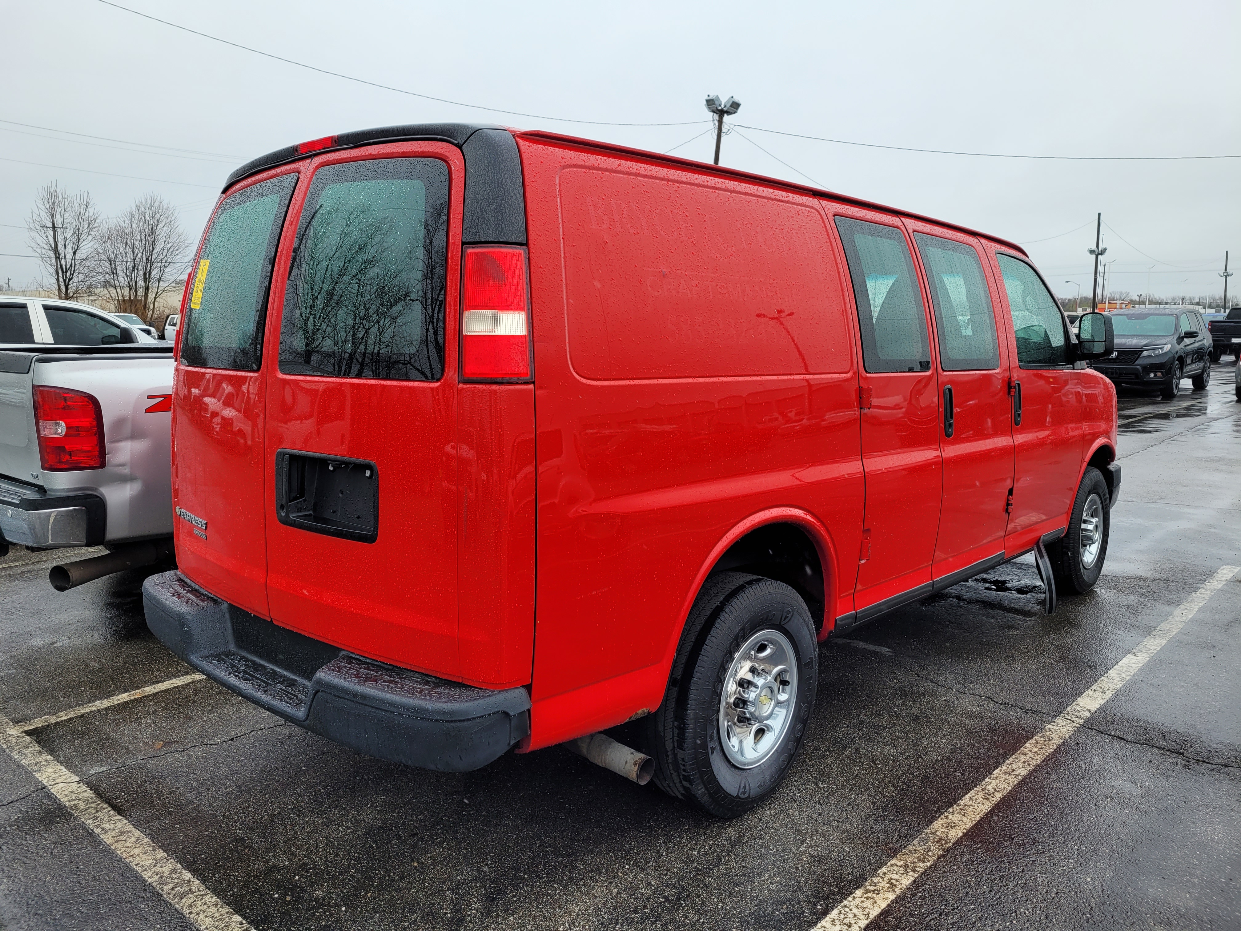 2014 Chevrolet Express 2500 Work Van 4