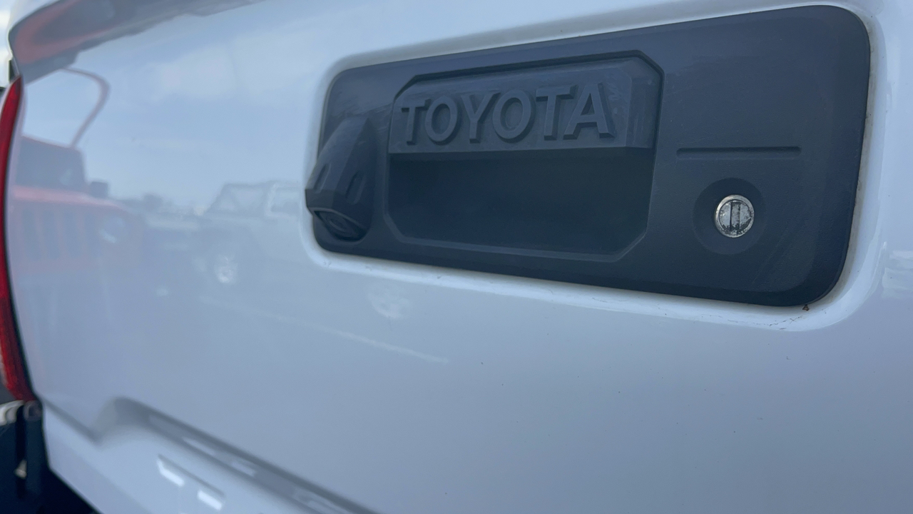 2019 Toyota Tacoma SR5 10