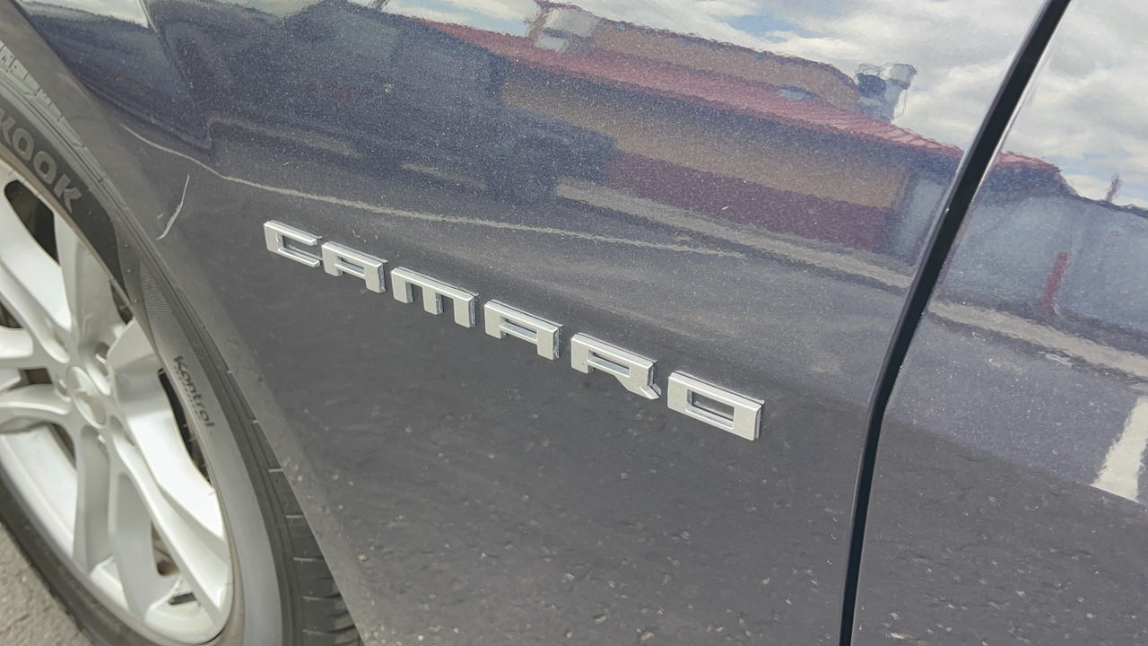 2015 Chevrolet Camaro 2LS 30