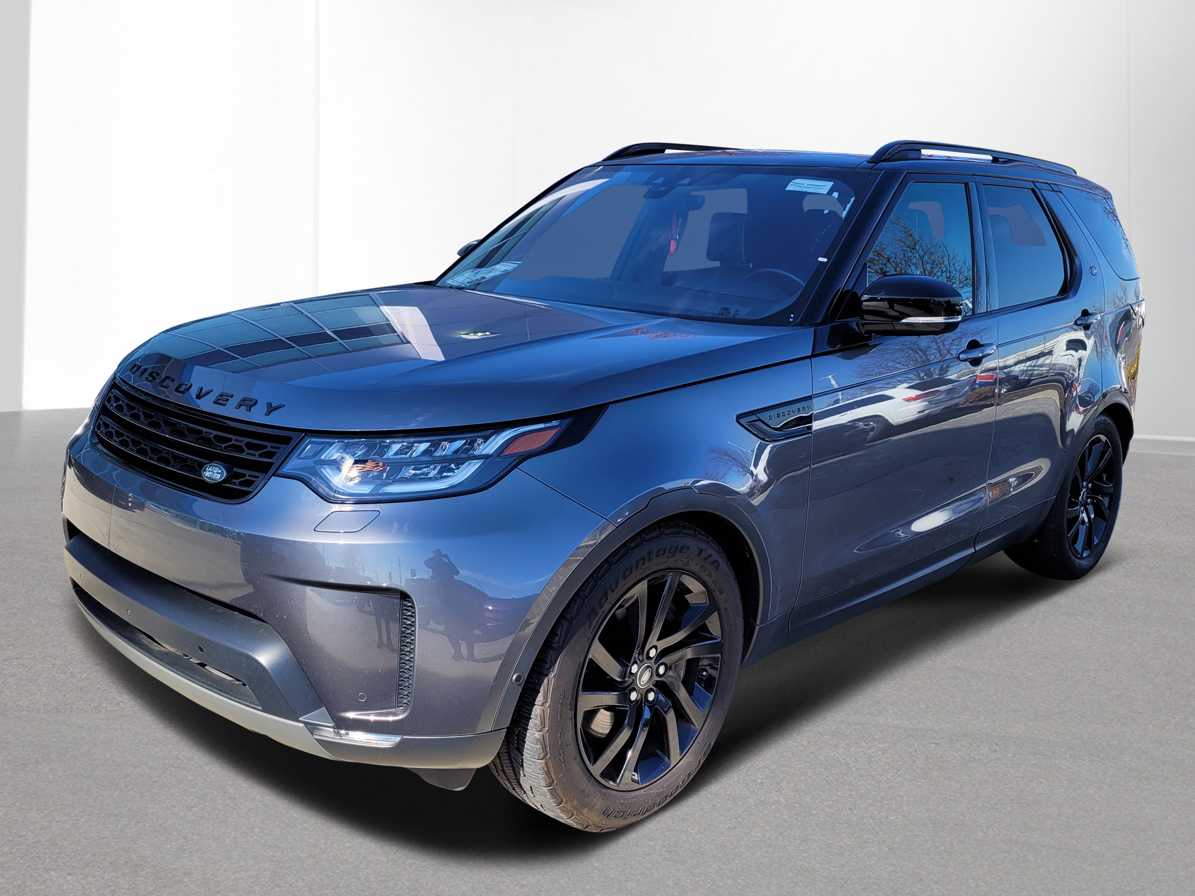 2019 Land Rover Discovery HSE Luxury 1