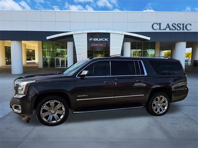 2016 GMC Yukon XL Denali 4